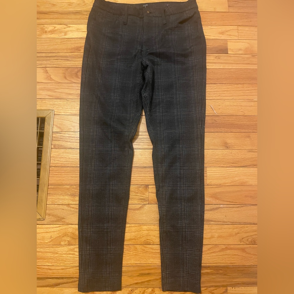 Tahari pattern pants size 6